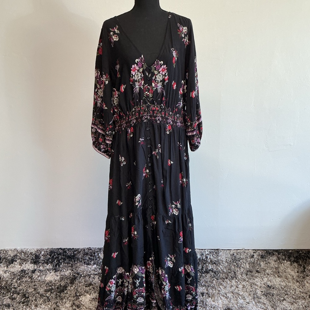 City Chic Black Floral Long Bohemian Sleeve Dress